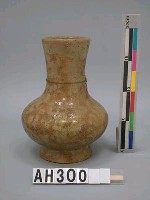 藏品(黃綠釉長頸瓶)的圖片